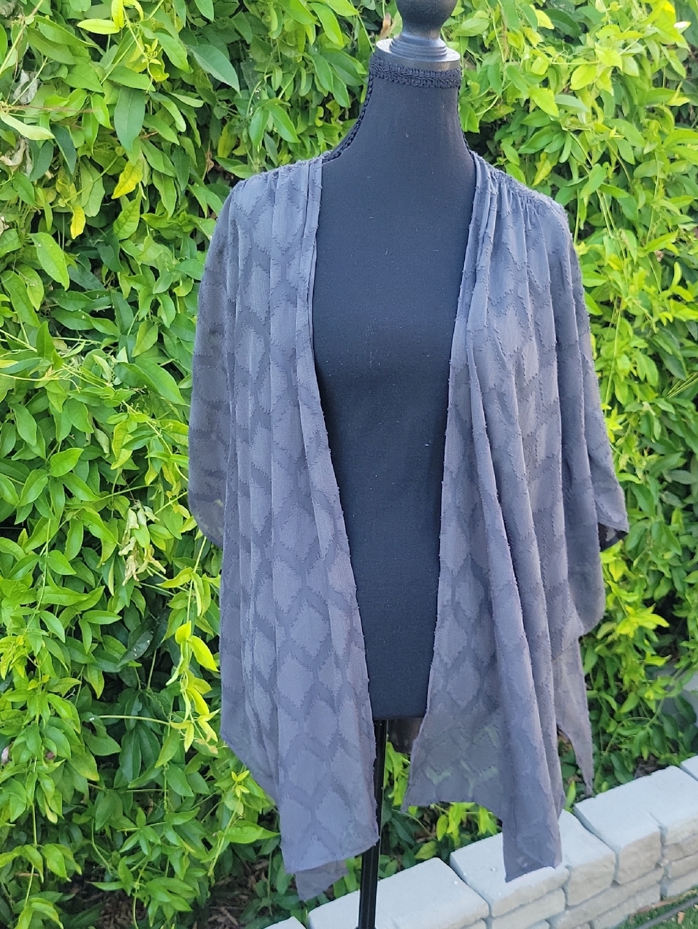Maurices Sheer Dark Gray Sheer Geometric Design Kimono Cardigan